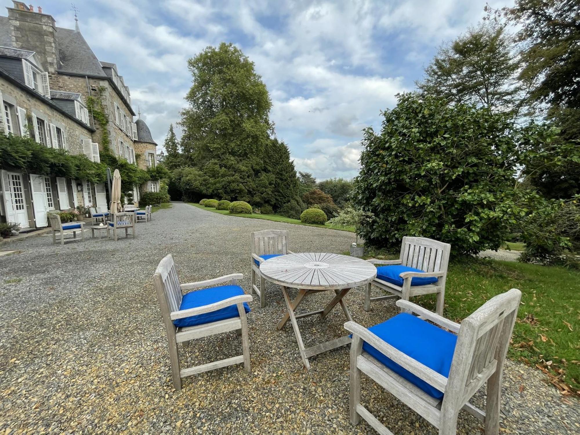 Alojamento de Acomodação e Pequeno-almoço Chateau La Rametiere *